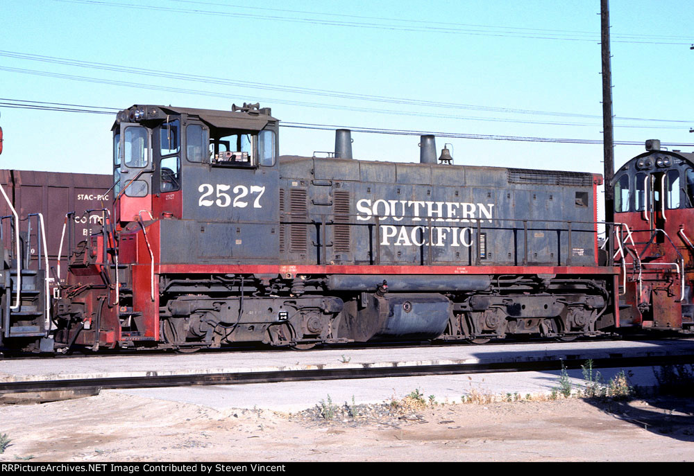 Southern Pacific SW1500 SP #2527